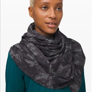 LuluLemon Vinyasa Scarf - Fitness Scarf